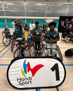 4 champions de France espoirs chez Paris basket fauteuil