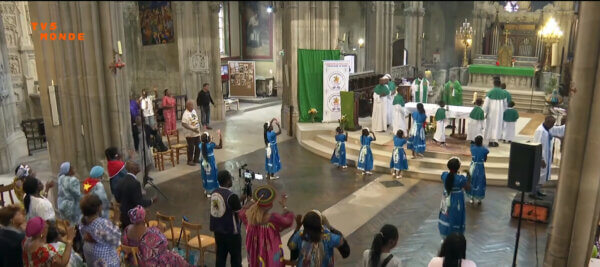 Aumônerie congolaise de Paris avant la venue du Pape en France